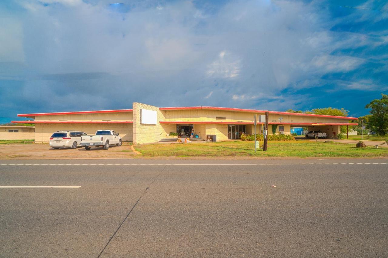 Town & Country Motel Bossier City By Oyo エクステリア 写真